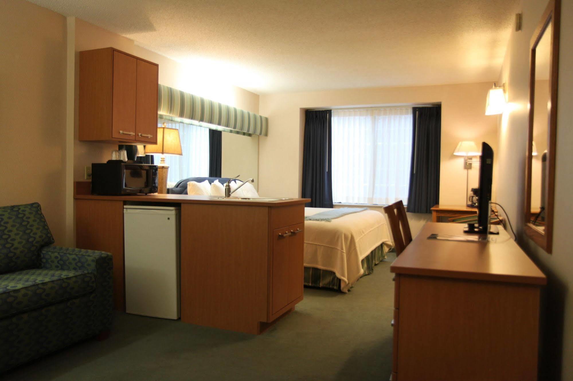 Brentwood Inn And Suites Rochester Extérieur photo